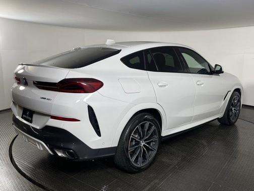 2023 BMW X6 xDrive40i