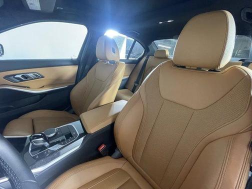2022 BMW 330 i xDrive
