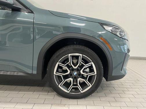 2025 BMW X2 xDrive28i