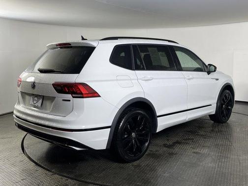 2021 Volkswagen Tiguan 2.0T SE R-Line Black