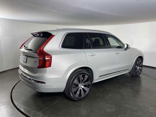 2022 Volvo XC90 T6 Inscription 7 Passenger