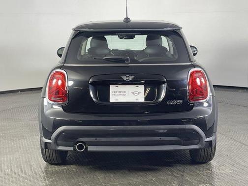 2023 MINI Hardtop Cooper