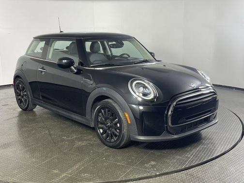 2023 MINI Hardtop Cooper