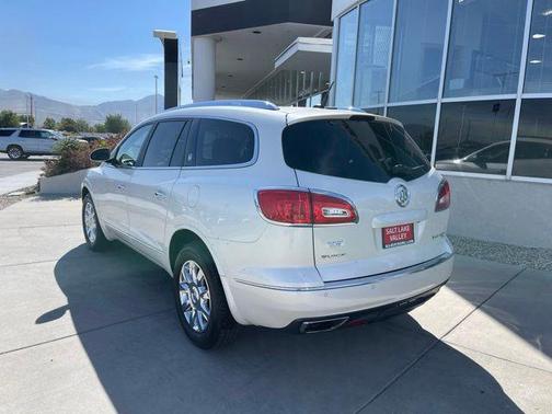White Diamond Clearcoat 2014 Buick Enclave Leather