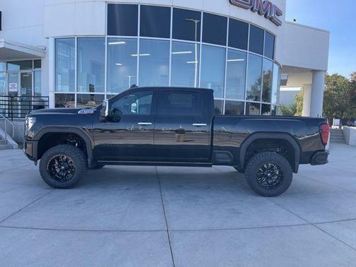 2025 GMC Sierra 3500 Denali