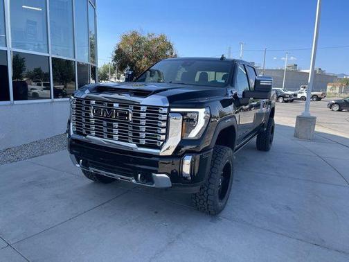 2025 GMC Sierra 3500 Denali