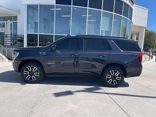 2023 GMC Yukon AT4