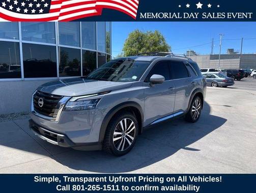 Boulder Gray Pe 2024 Nissan Pathfinder Platinum