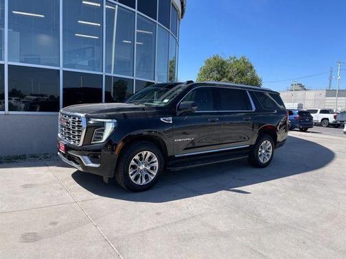 Onyx Black 2025 GMC Yukon XL Denali