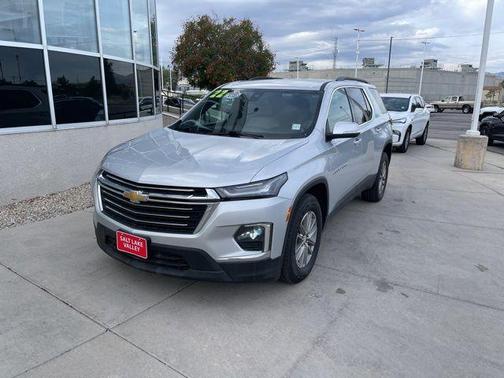 2022 Chevrolet Traverse LT Cloth