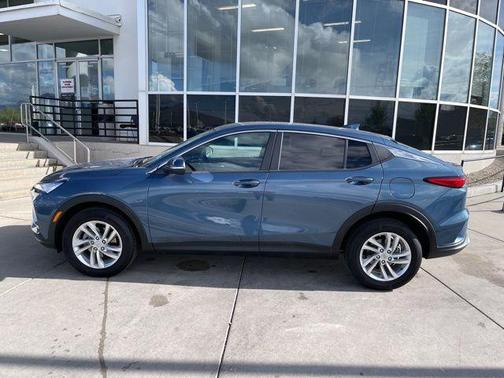 Ocean Blue Metallic 2025 Buick Envista Preferred