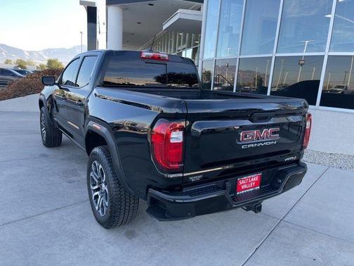 2024 GMC Canyon AT4