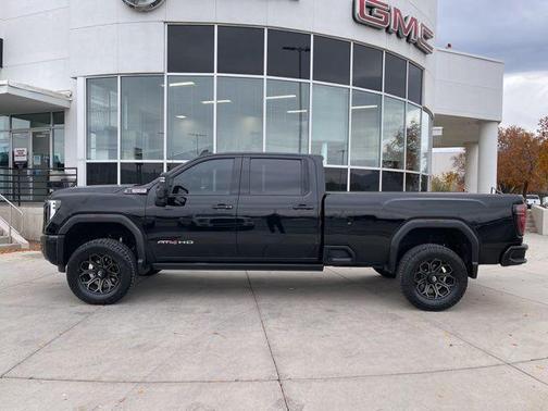 2024 GMC Sierra 3500 AT4