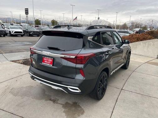 2022 Kia Seltos Nightfall