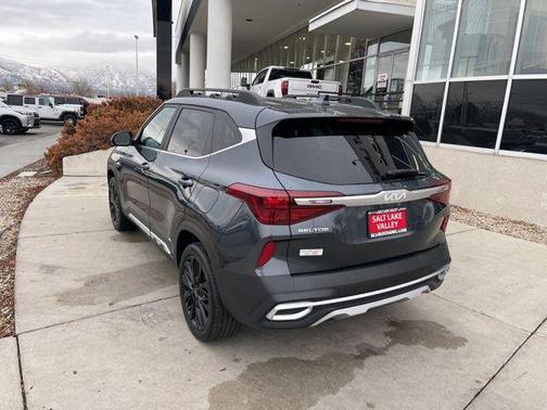 2022 Kia Seltos Nightfall