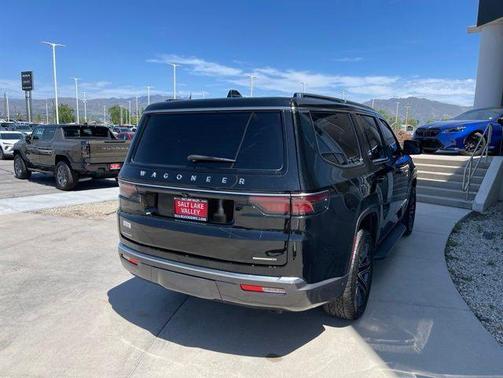 Diamond Black 2022 Jeep Wagoneer Series III