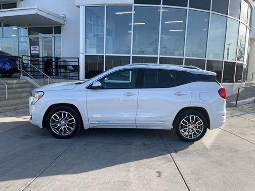 2024 GMC Terrain Denali