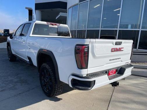 2025 GMC Sierra 3500 AT4
