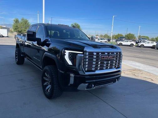 Onyx Black 2024 GMC Sierra 2500 Denali