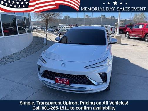 White Frost Tri-Coat 2024 Buick Envista Avenir
