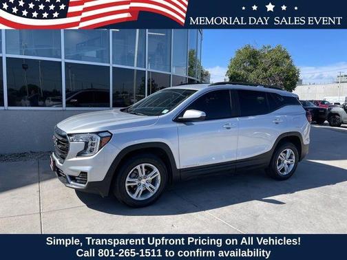 Quicksilver Metallic 2022 GMC Terrain SLE
