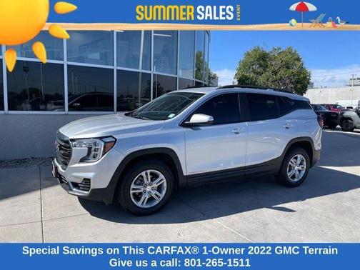 Quicksilver Metallic 2022 GMC Terrain SLE