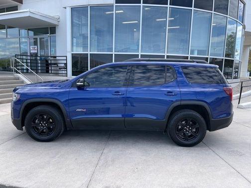 Ultra Blue Metallic 2023 GMC Acadia AT4