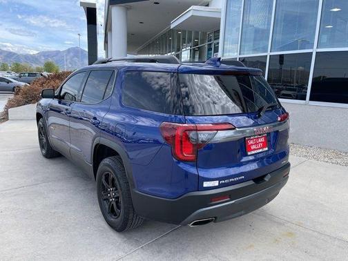 Ultra Blue Metallic 2023 GMC Acadia AT4