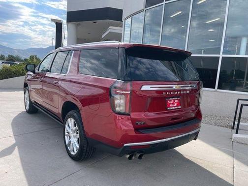 2022 Chevrolet Suburban High Country