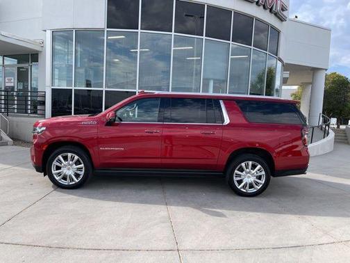 2022 Chevrolet Suburban High Country
