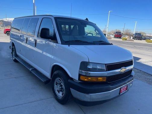 2020 Chevrolet Express 3500 LT
