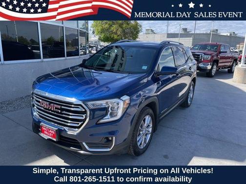 Marine Metallic 2022 GMC Terrain SLT