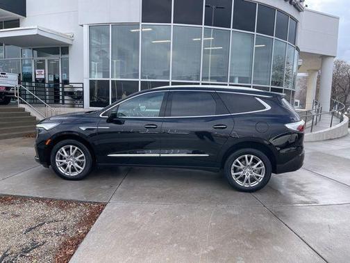 2023 Buick Enclave Premium