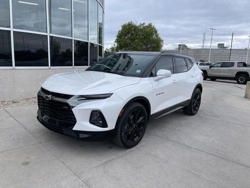 Iridescent Pearl Tricoat 2022 Chevrolet Blazer RS