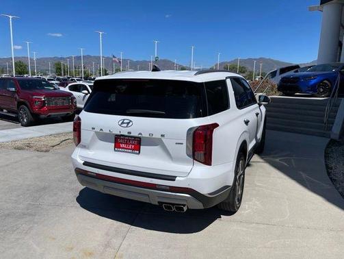 Hyper White 2023 Hyundai PALISADE Limited