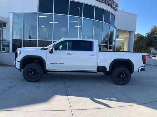 2025 GMC Sierra 3500 Denali Ultimate