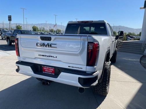 2025 GMC Sierra 3500 Denali