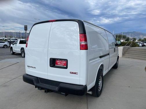 2025 GMC Savana 3500 Work Van