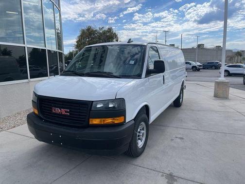 2025 GMC Savana 3500 Work Van