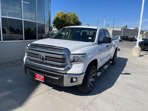 2014 Toyota Tundra SR5