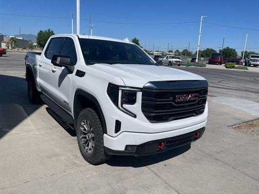 2022 GMC Sierra 1500 AT4