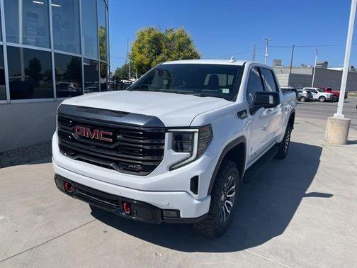 2022 GMC Sierra 1500 AT4