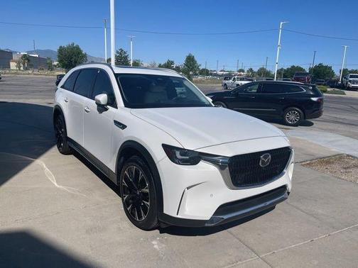 2024 Mazda CX-90 PHEV Premium Plus