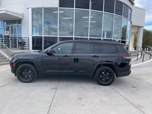 2024 Jeep Grand Cherokee L Laredo