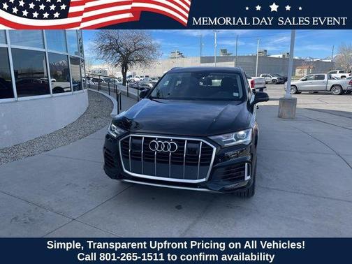 Mythos Black Metallic 2022 Audi Q7 55 Premium Plus