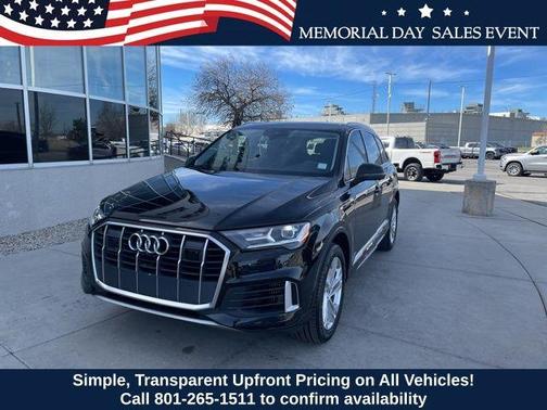 Mythos Black Metallic 2022 Audi Q7 55 Premium Plus