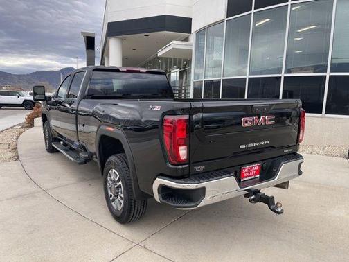 2023 GMC Sierra 3500 SLE