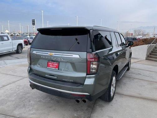 2023 Chevrolet Suburban Premier