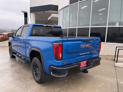 2023 GMC Sierra 1500 AT4X