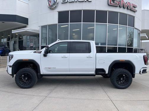 2026 GMC Sierra 2500 AT4